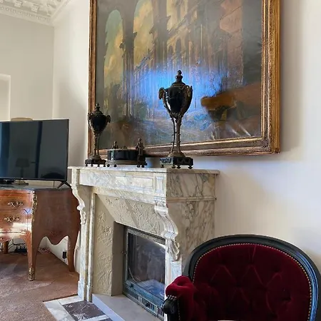 Apartment De Gaulle *